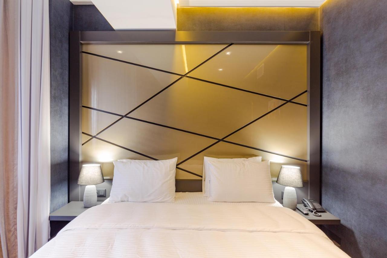Tapis Rouge Design Boutique Hotel Batumi Exterior foto A room at the hotel