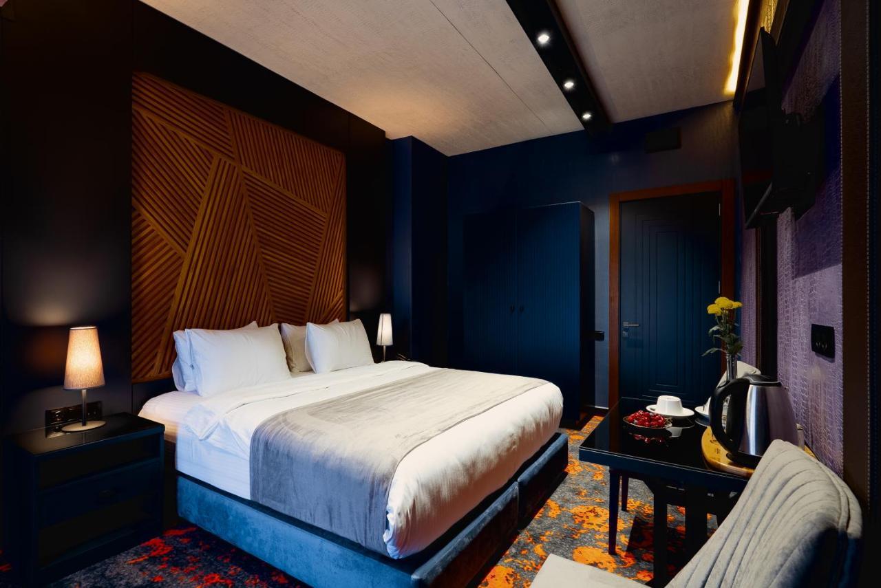Tapis Rouge Design Boutique Hotel Batumi Exterior foto