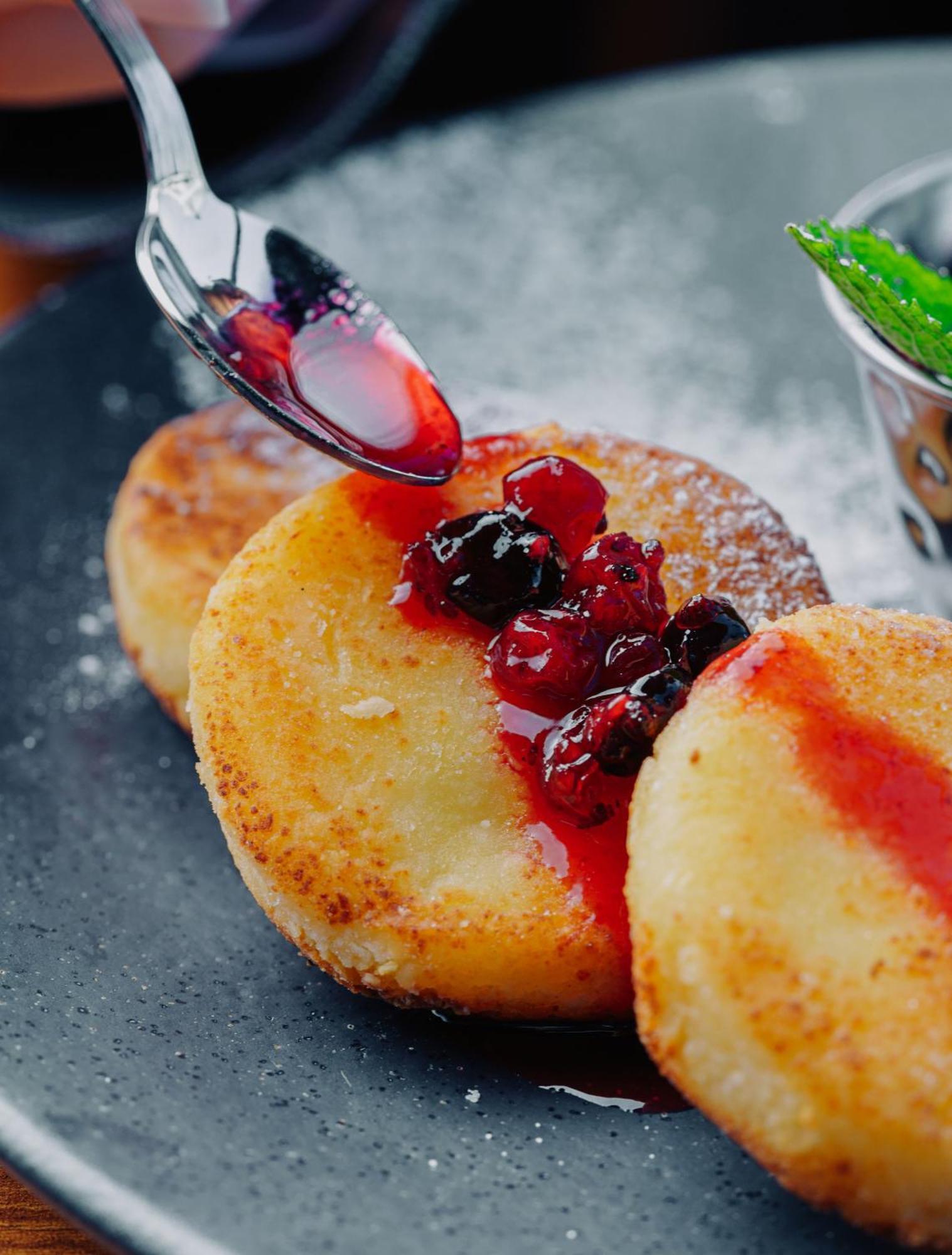 Tapis Rouge Design Boutique Hotel Batumi Exterior foto Poffertjes with jam